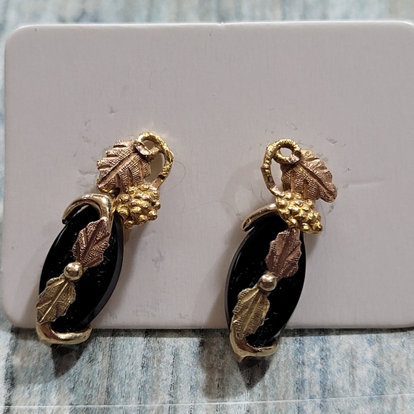 10k Onyx Two little Charms For Earrings. - Picture 9 of 9